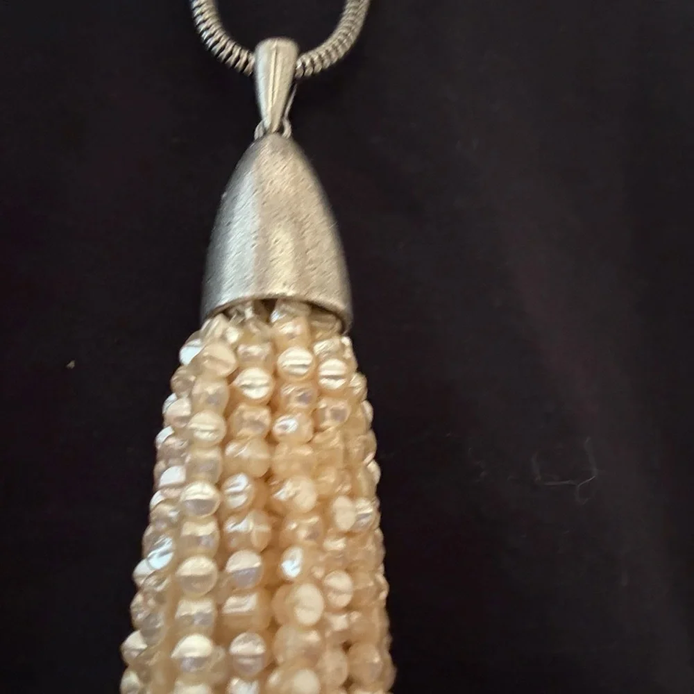 Sarah Pacini Cream Pearl Tassel Necklace EUC